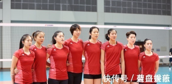 教练员|女排好消息,8名主力队员留队辅佐新主帅,巴黎奥运有望夺冠!