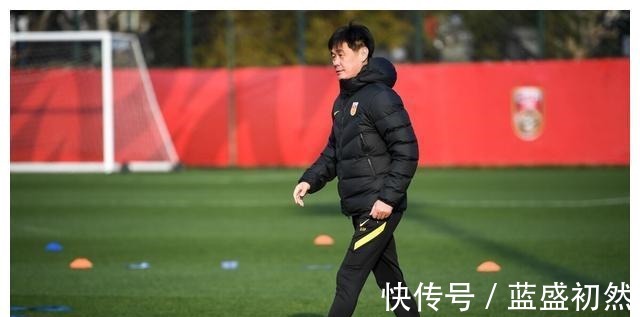 洛国富|国足征战日本越南的名单确定艾克森,李磊落选,山东泰山7人!