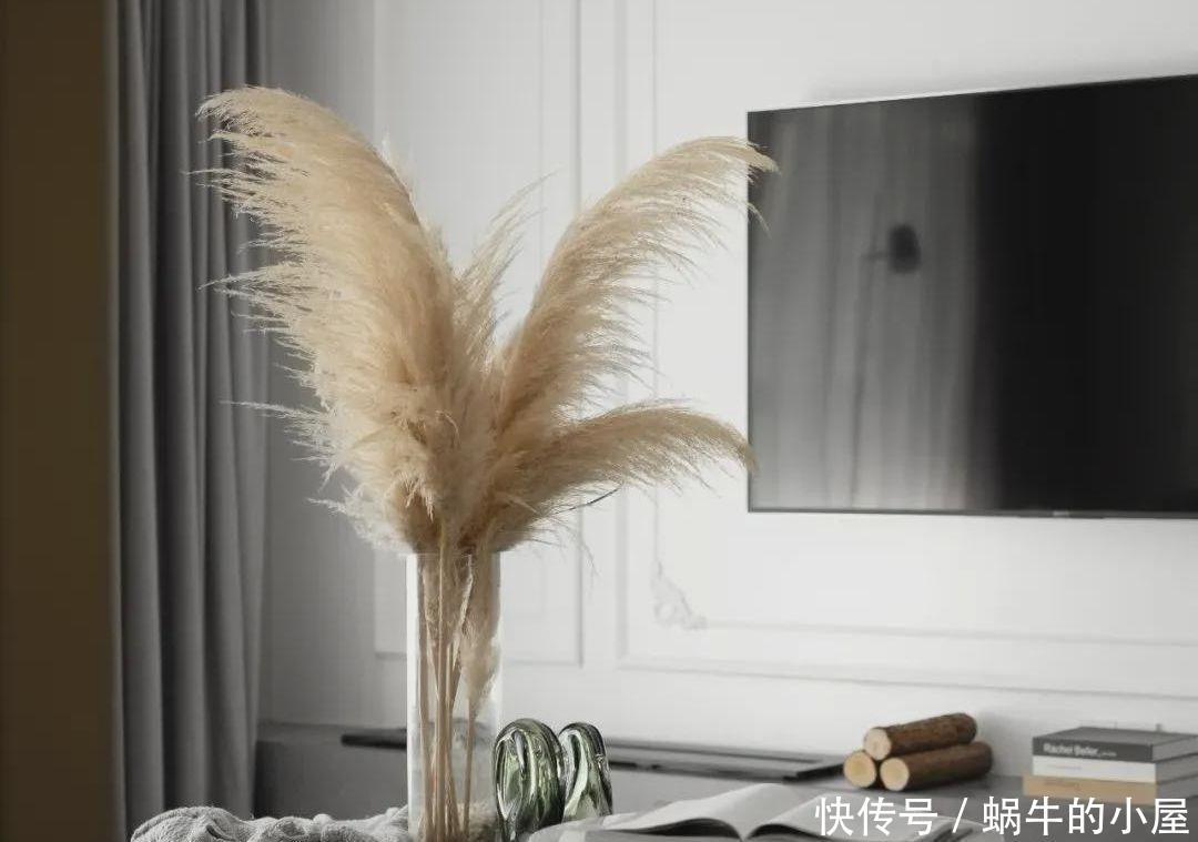 现代极简融合古典元素,成就别具一格的低奢空间