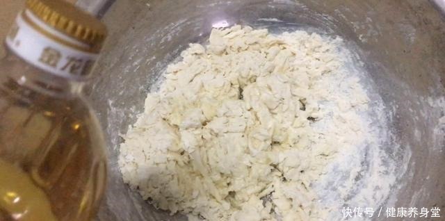 想吃椒盐油酥烧饼的不用买了,完整的做法,外酥里软,非常好吃!