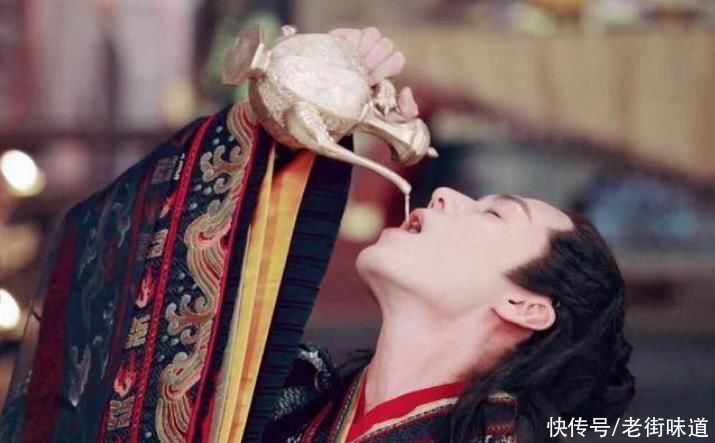 燕|年去年来来去忙，有哪两句无关的诗，连起来毫无违和感？