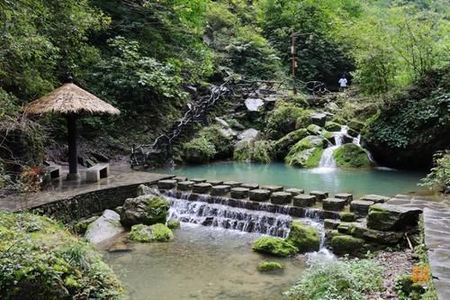 峡谷|这个景区号称世界奇观，不仅有奇绝的山路和峡谷，更有世界最美大桥