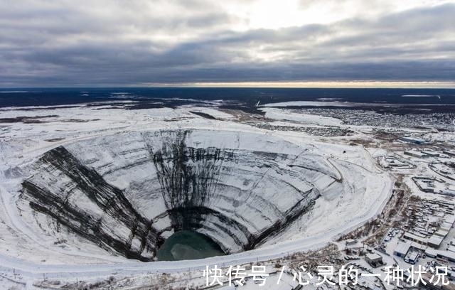 河南理工大学 化学家用5000美元造钻石,珠宝商鉴定20万!钻石谎言会被揭穿吗?