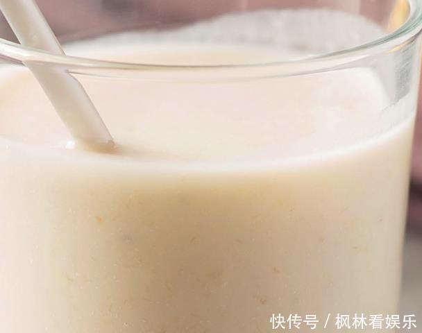 晚餐|这两种食材打成果汁，不加糖也能又香又甜，特别适合晚餐喝