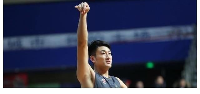 段江鹏|正式签约!CBA名将拒绝退役,辅佐中国男篮名帅冲击三连冠