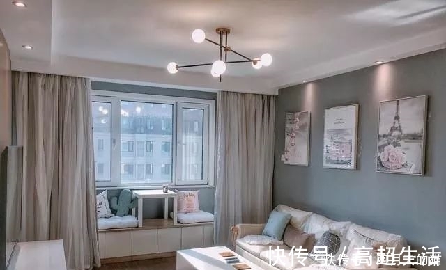 卡座|老婆请表哥装修漂亮极了，餐厅卡座真实用，电视墙特别喜欢，晒晒