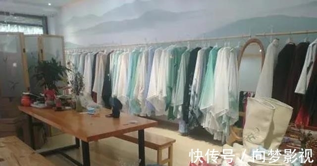 实体店|同样一件衣服，为何线上线下的价格差距两三倍？背后原因公开