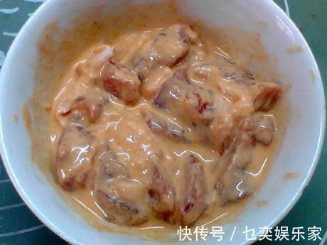 爷爷做了一辈子的炸酥肉，教给我几个小诀窍，这两步最关键