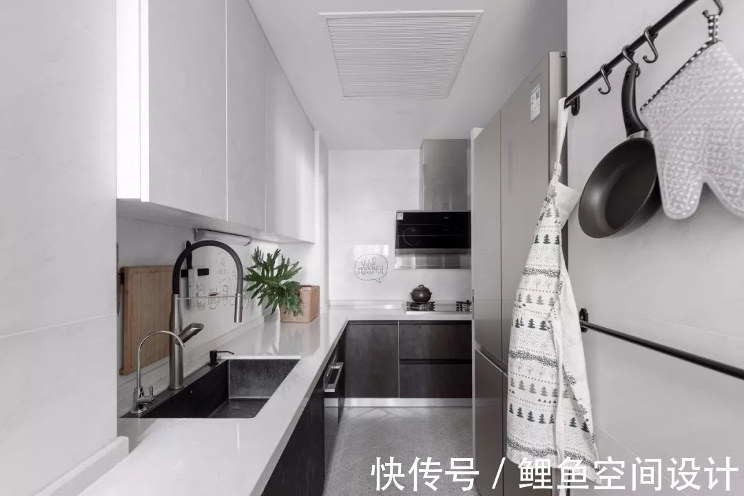轻奢|108㎡现代轻奢,自然大方的木质空间