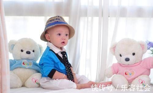 卤门|宝宝这4个部位特别脆弱,父母不要随便用手摸,可能会伤到宝宝