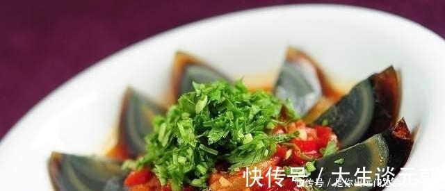 皮蛋|凉拌皮蛋，这两个步骤是关键，搞错的人不少，难怪入口又腥又苦涩