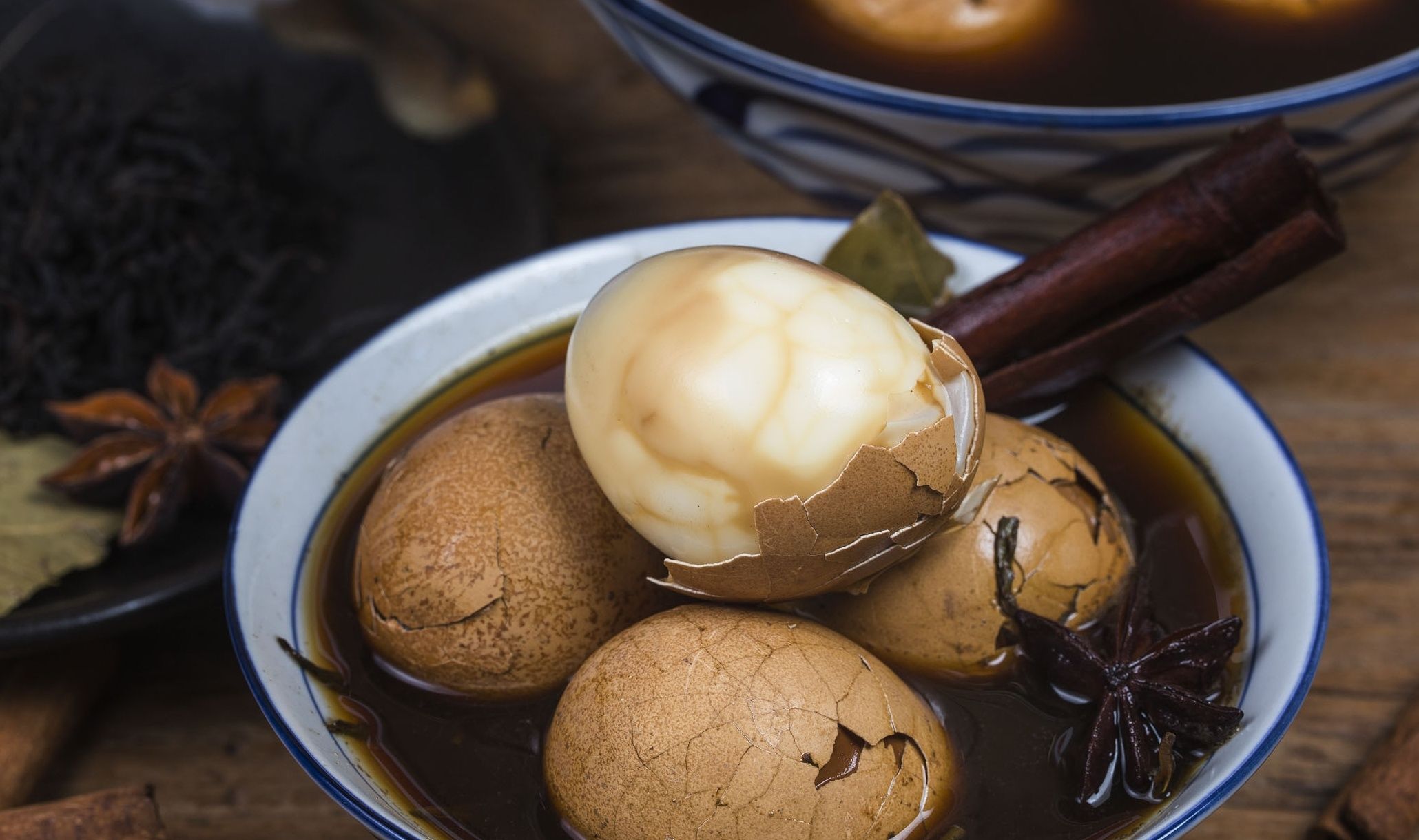 红茶叶|煮茶叶蛋，放哪些“调料”才好吃？教你正确做法，比你买的要美味