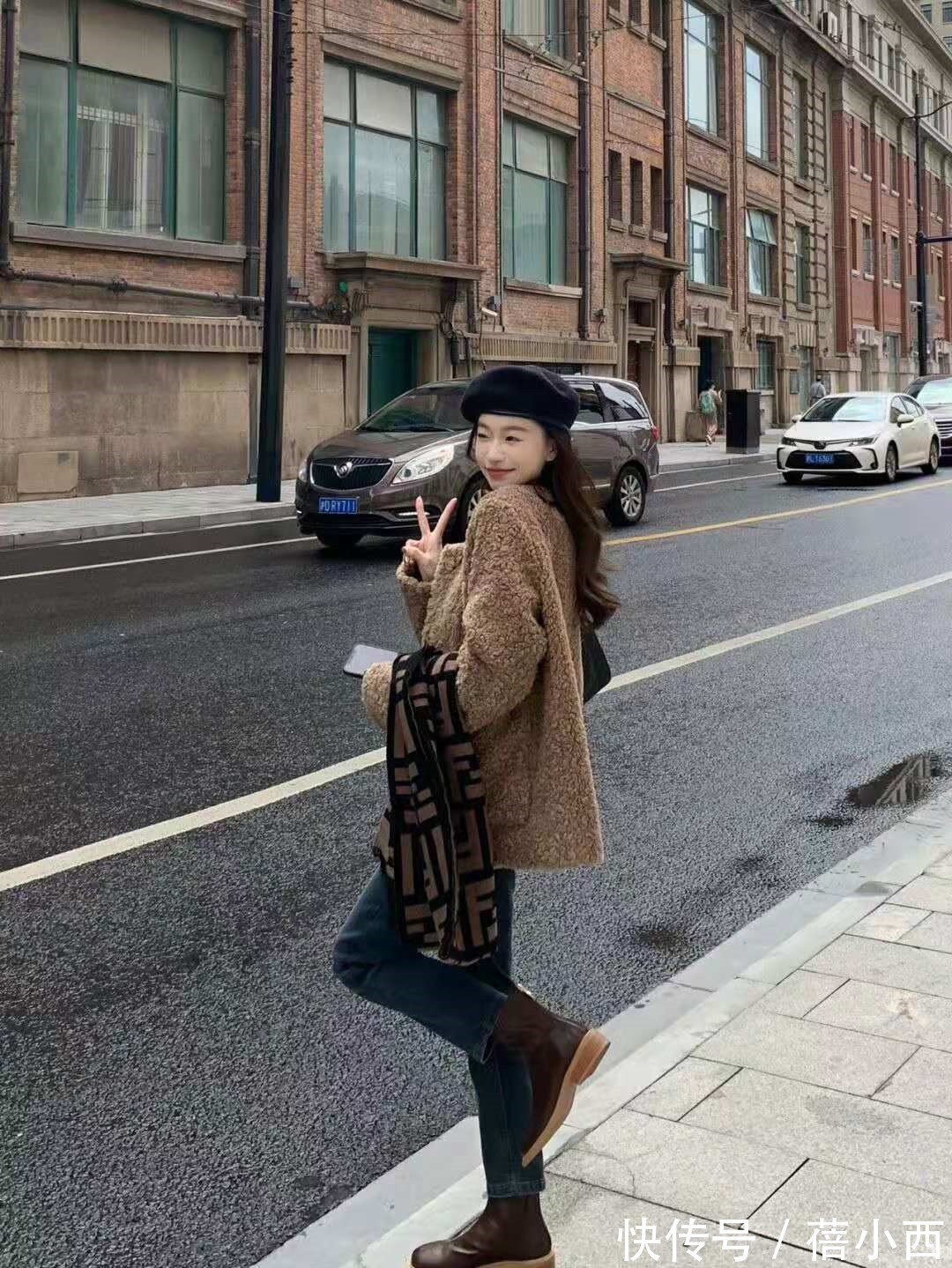 大衣|入冬后该买什么裤子?建议多穿这4种,小黑裤、阔腿裤时髦又高级