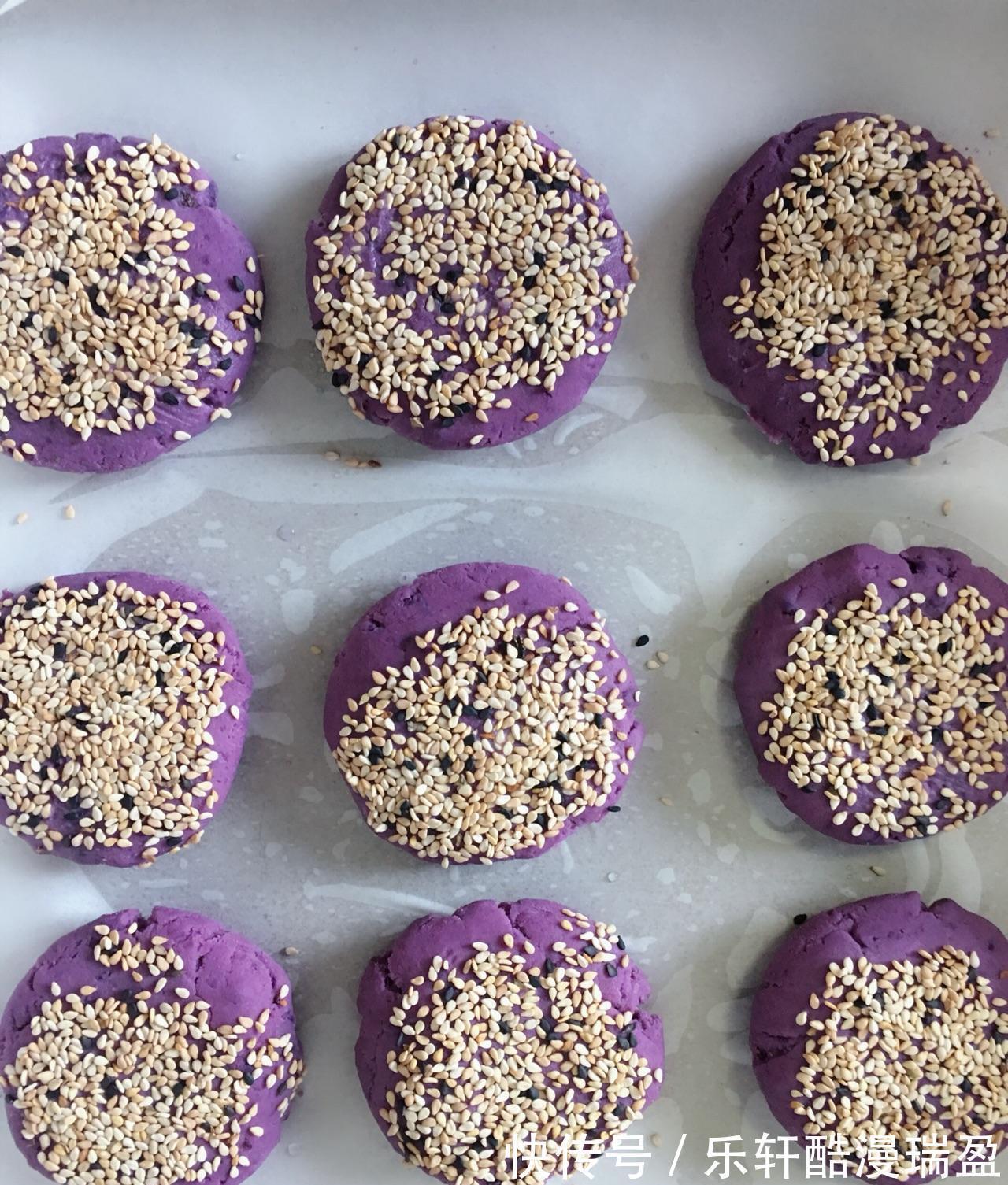 烤箱|家常版紫薯豆沙糯米饼，香糯可口，制作简单