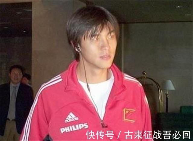 足球|国足球员张玉宁近况:与空姐离婚后恢复自由身,身材发福已有二胎