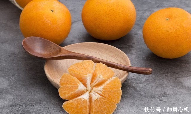 色斑“长久不消”?医生:改善斑点,你或许只需要多喝水