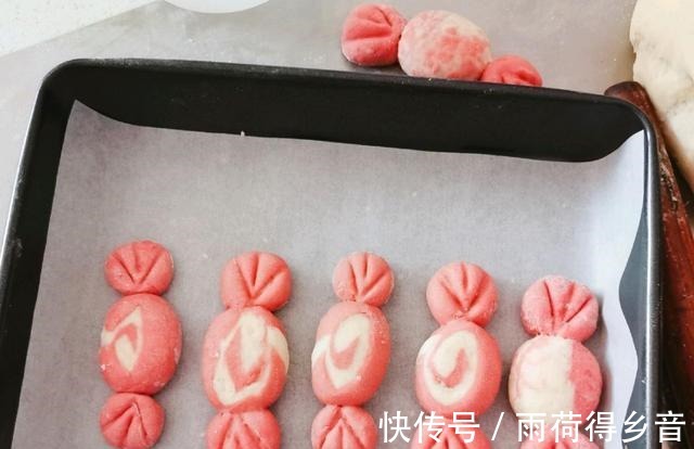 好吃好看健康的红糖红曲馒头,四十分钟就完成,懒人忙人日常必备!