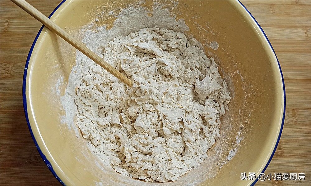 第一次用豆腐做包子,皮薄馅大香辣味美,比肉馅还香,好吃过瘾