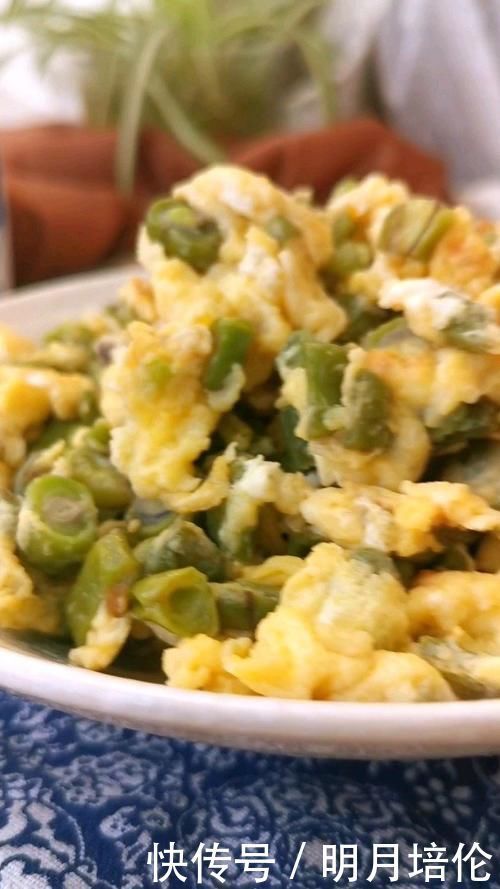 这菜是天然“祛湿高手”，常吃扫除体内宿便、湿气，小腰更瘦了