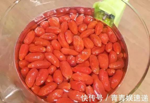 红枣|中国人喝枸杞水喝了上百年却毫无用处！原来第一步就做错了！