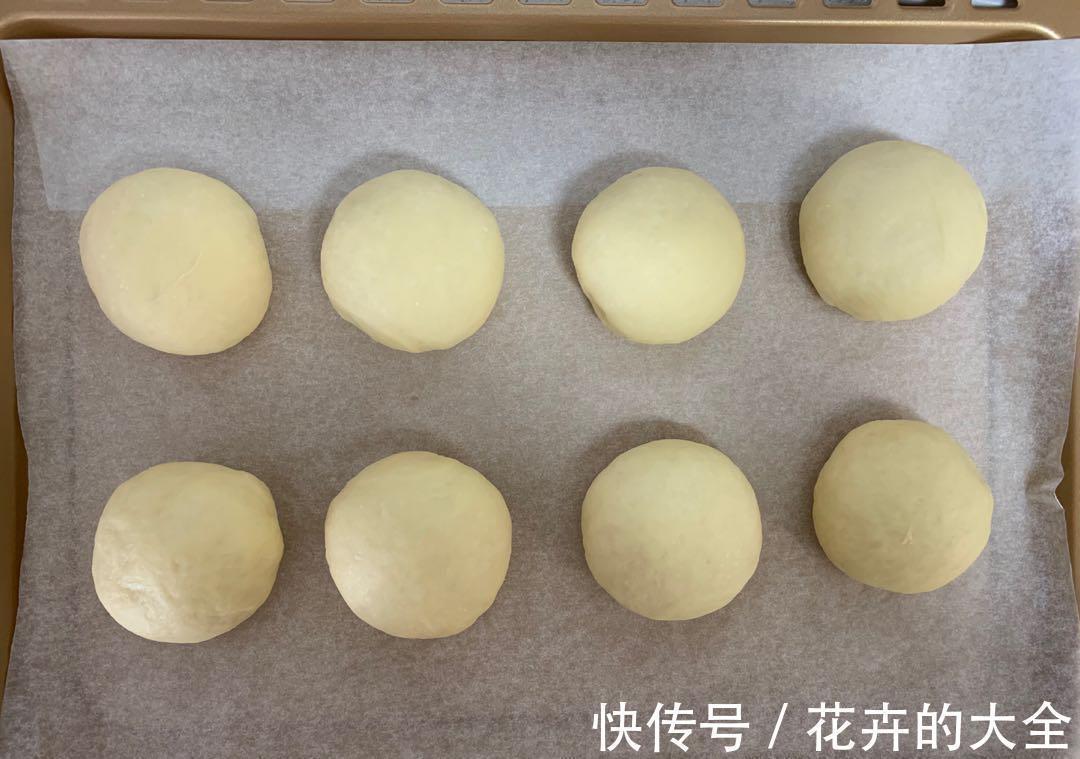 自从学会面包此配方，再也没进过蛋糕店，奶香浓郁，放3天还柔软