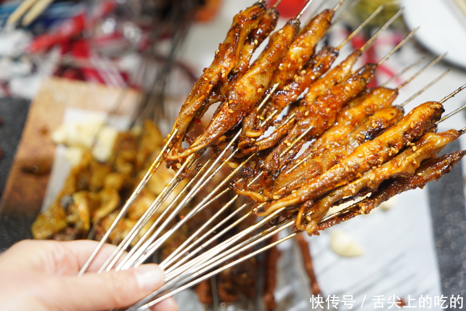 去东北旅行,热情的东北人会带你吃这些美食,每一道都是硬菜