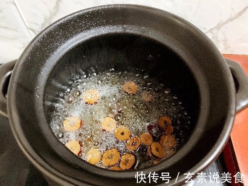 桃胶 这汤每天一碗，肌肤水嫩有弹性，美白好过千元护肤品，拒做黄脸婆