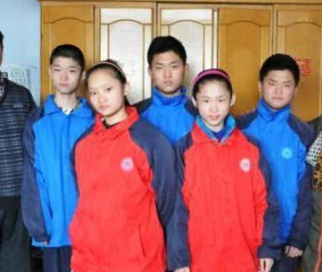 养育|国内首例“5胞胎”已成年,时隔18年,曾经的喜悦逃不过现实