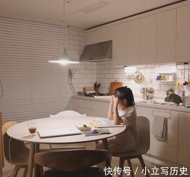 收纳|两个娃的韩国太太，整理后的家干净简约，强迫症都觉得简单又清爽