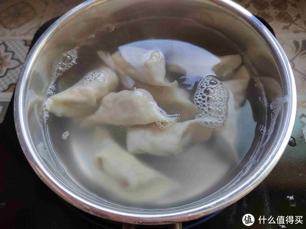 大雪过后,用它包饺子,再贵也要吃,比韭菜馅鲜,比白菜饺子香