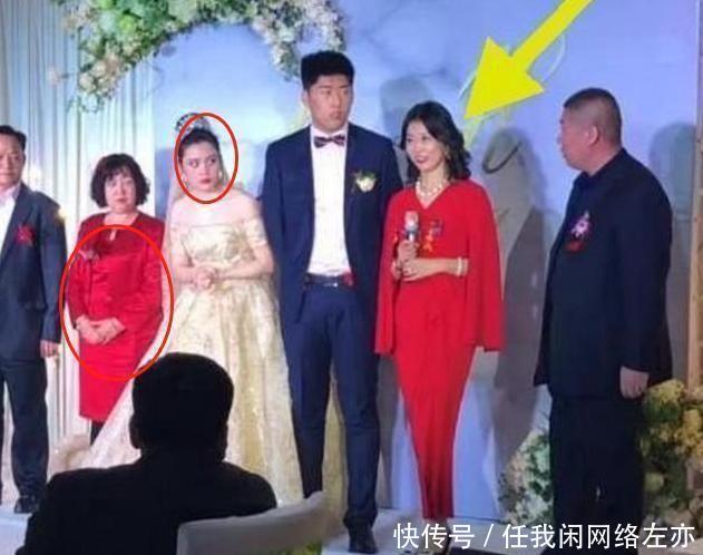 高颜值|“最美婆婆”在儿子婚礼上走红，高颜值碾压新娘，网友太惊艳了