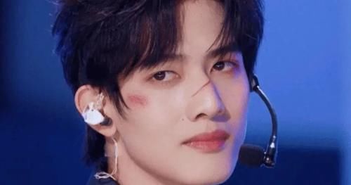 内娱选秀真没救了,《创4》选手初舞台学3天,中文老师被拉来赶场