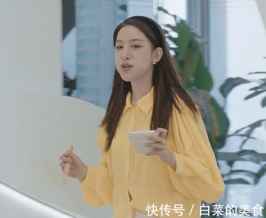 女五号|《心动的信号4》女五号罗悦嘉穿搭整理：太有钱！衣服5000多一件