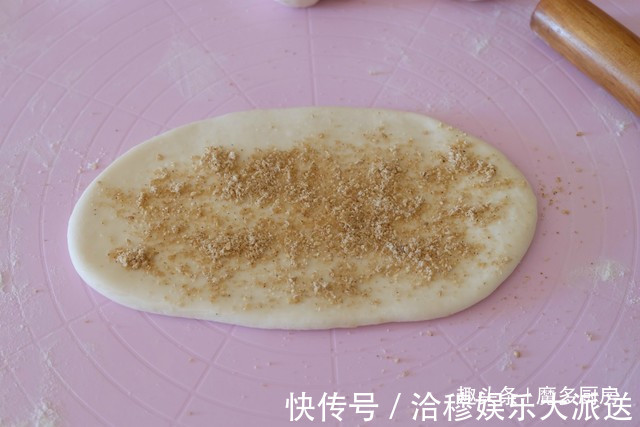 从面粉到花卷,只要一个多小时,咸香适口做法简单,全家都爱吃