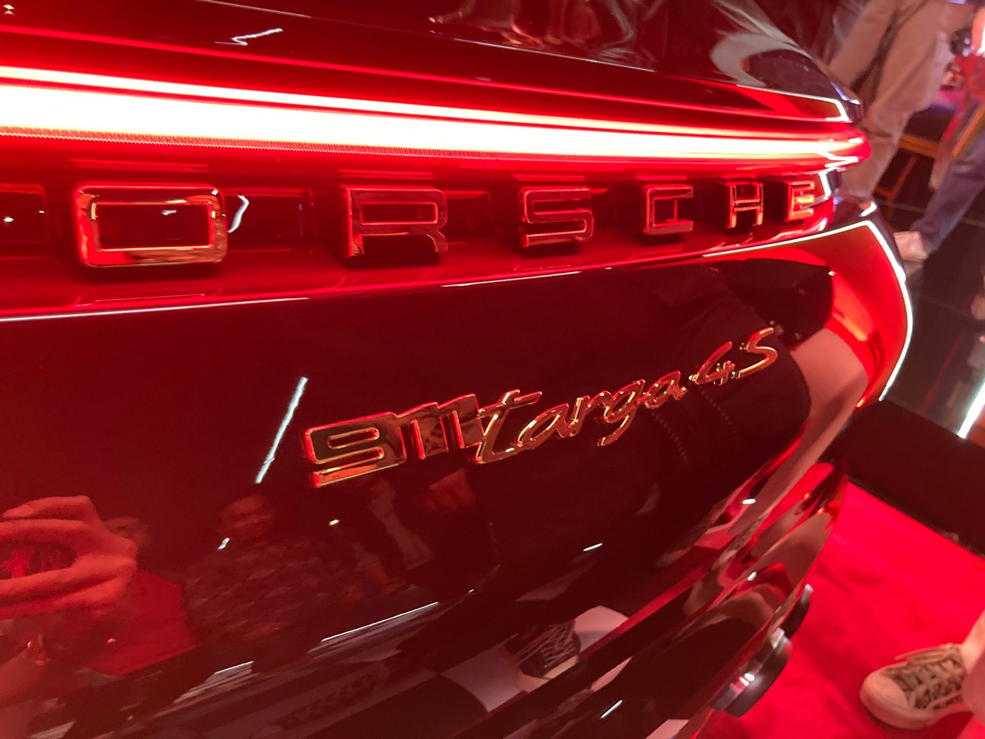 首发|售价216.10万元 保时捷911 Tara4S特别版国内首发