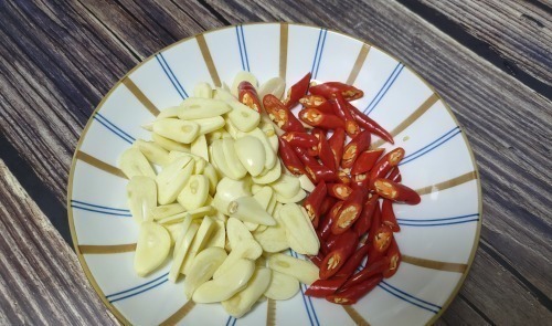 做法|五星级大酒店秘制腌萝卜做法,38元一份,酸甜微辣嘎嘣脆,学着做