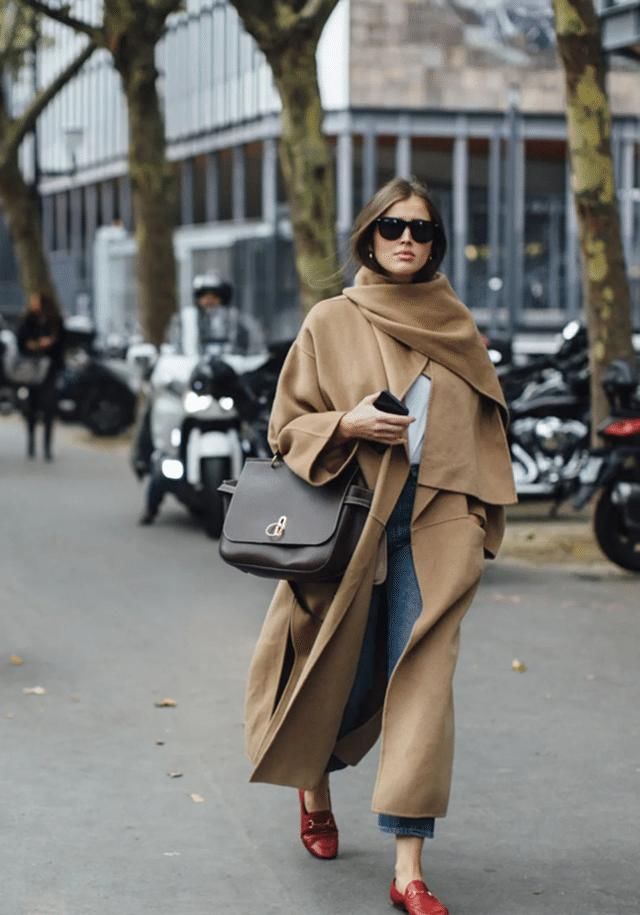 女人过了45岁，这3种＂颜色＂要少穿，显得没气色还很掉价