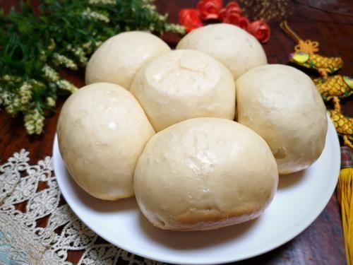 馒头不用蒸,不放一滴水,松软香甜,比面包好吃,老人孩子都喜欢