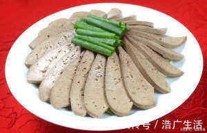 调控|血压偏高的人,若常吃3种水果,血压也许乖乖“听话”