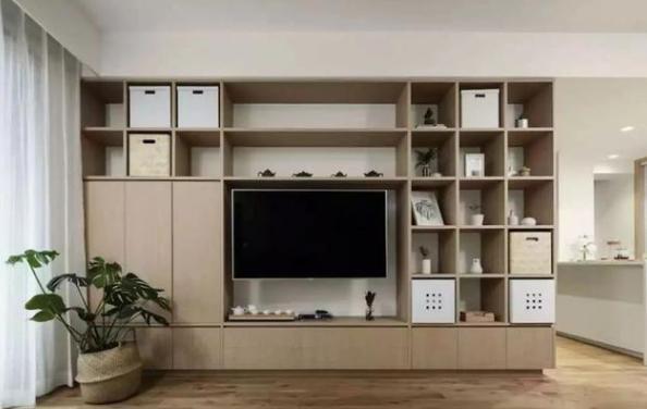 展示台|84㎡日式温馨时尚空间L型书架式电视墙,颜值高又可当收纳
