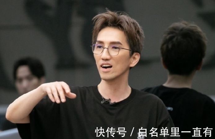 哥哥比姐姐还心机？林志炫编五次微博内涵赵文卓，被吐槽茶言茶语