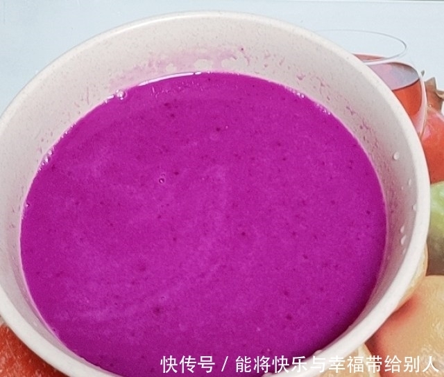 火龙果汁皮冻,口感筋道Q弹、颜色赏心悦目