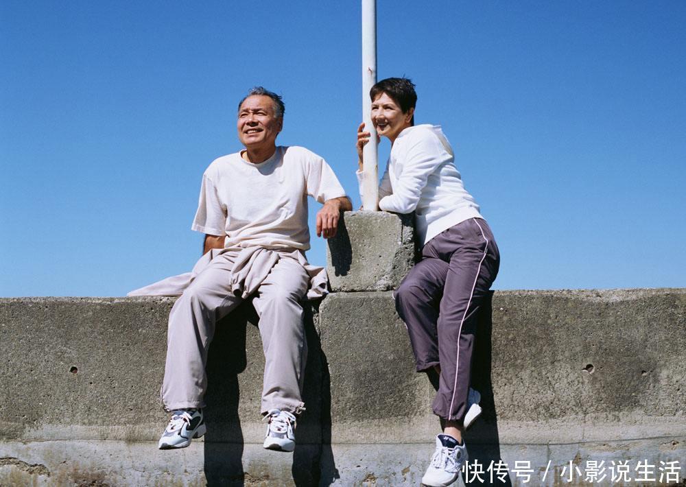 预防痴呆要趁早,60岁后坚持3件小事,痴呆与你