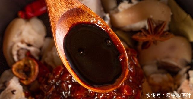 好吃到,笑出猪叫声的电饭煲菜,电饭煲焖猪蹄来了!