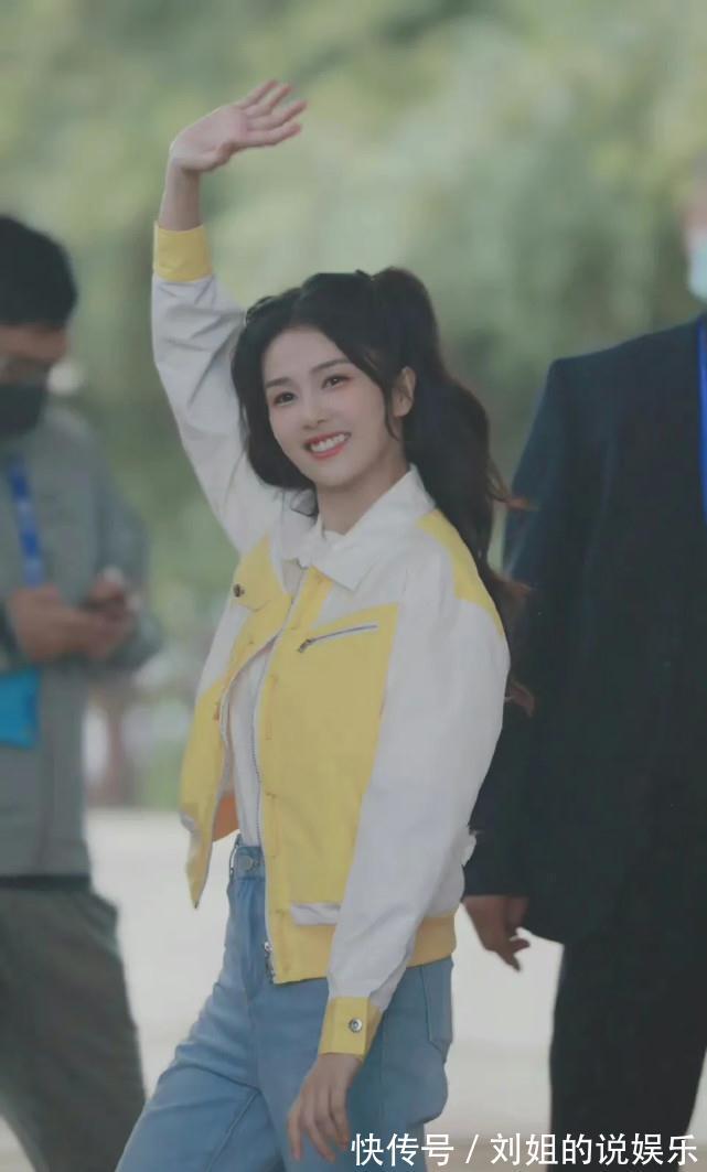 路透照|《奔跑吧黃河篇2》錄制,白鹿路透照美翻了,林一成新顏值擔(dān)當(dāng)