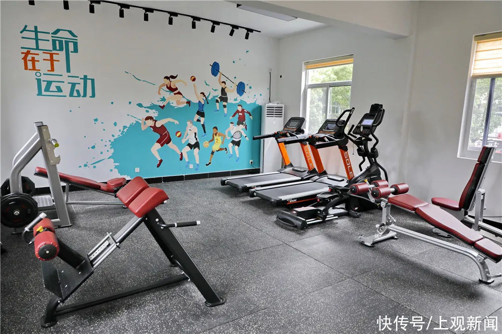 群体科|全区首家！这个专为金山老年人设计的“健身养生房”开放啦