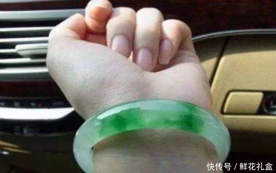 手镯|长戴“玉手镯”会怎样?多数人或许不了解,早知道早受益