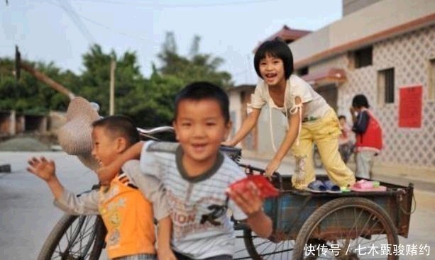 逃走|爸爸姓袁,给孩子起了个名字,妈妈在幼儿园一喊全班都逃走了