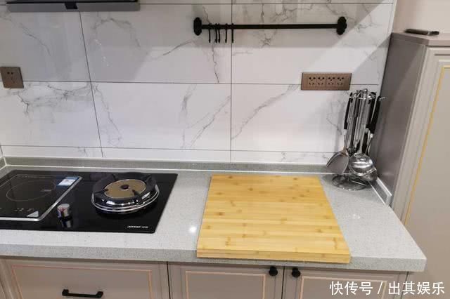 装修|帮对门的姐姐装修新房，全屋定制橱柜特别上档次，颜色很好看吧