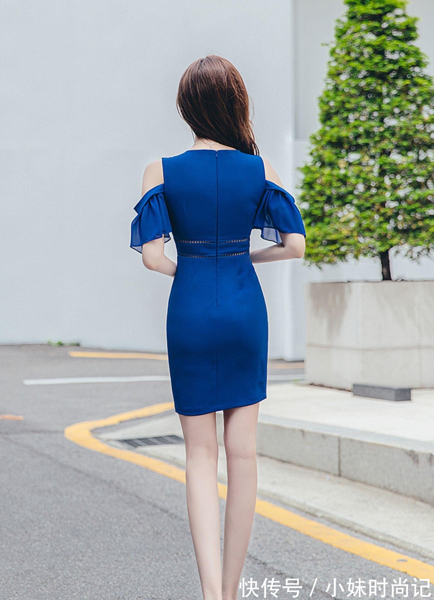 设计风格|V领露肩的包臀连衣裙，气质女神就是爱穿搭